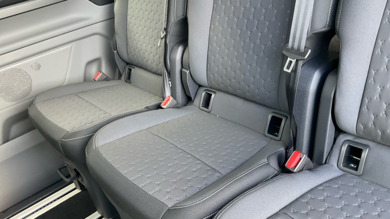 Ford Tourneo Custom 320 L1 Diesel Fwd 2.0 EcoBlue 136ps H1 Titanium 8 seater Auto